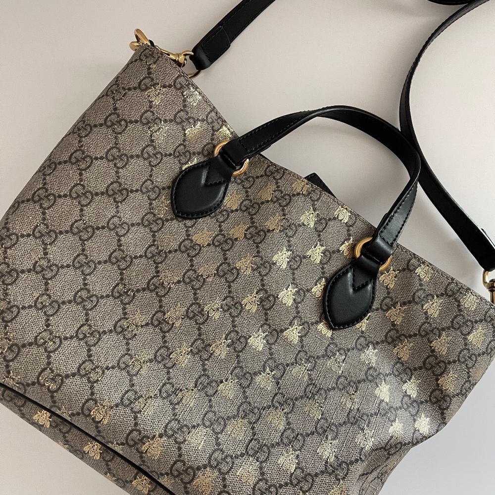 Gucci GG Supreme Bee Tote Bag